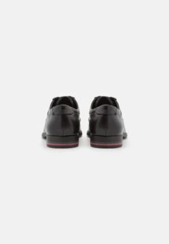 Pier One Unisex - Lace-Ups - Black -Pier One 0167b8efc11a474fa58ea9e54d5eab0d scaled