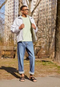 Pier One Unisex - Slippers - Black -Pier One 21323aaf96c24ccbb412a95ef516eddd scaled