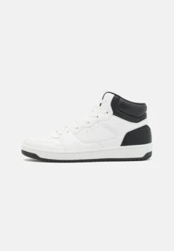 Pier One High-Top Trainers - White