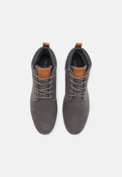 Pier One High-Top Trainers - Grey 9 Pier One High-Top Trainers - Grey -Pier One 4b863fe8b6cd4ae4b084dd1e7e63ca76 scaled