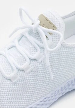 Pier One Trainers - White 11 Pier One Trainers - White -Pier One 4c68a9d17c8d4e5286ac74f45d548780 scaled