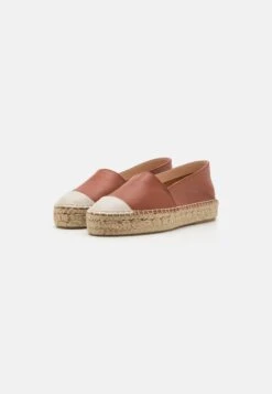 Pier One Leather- Slip-Ons - Cognac 8 Pier One Leather- Slip-Ons - Cognac -Pier One 504aa2b2208443729b58dd78d8767cc7 scaled
