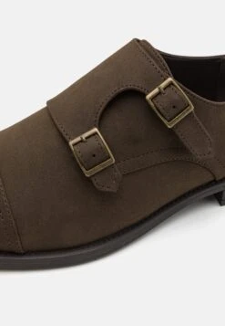 Pier One Smart Slip-Ons - Brown 11 Pier One Smart Slip-Ons - Brown -Pier One 63dc9eb157614bb3874a9a151910b0e6 scaled