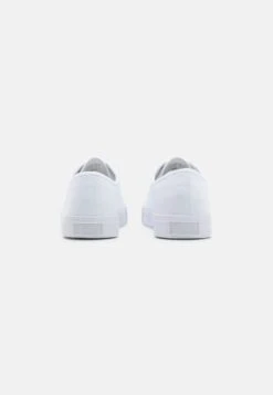 Pier One Unisex - Trainers - White -Pier One 68b711ddaecd4cfaacd471e0905628b6 scaled
