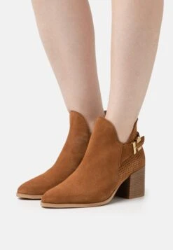 Pier One Leather - Classic Ankle Boots