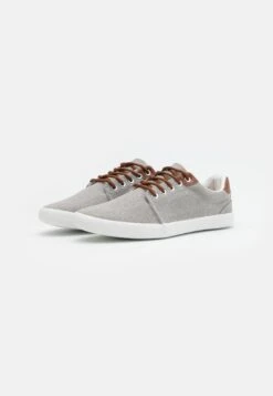 Pier One Unisex - Trainers - Light Grey -Pier One 6e030c0fce264dfaa4a2abd2000e7f56 scaled