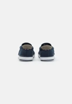 Pier One Unisex - Trainers - Dark Blue 8 Pier One Unisex - Trainers - Dark Blue -Pier One 6ef35402e6874213ab2a07f1503526e4 scaled