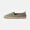 Pier One Rena Espadrille Unisex - Espadrilles - Olive