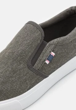 Pier One Unisex - Trainers - Grey 11 Pier One Unisex - Trainers - Grey -Pier One 8a4965b673914b6e847d91199f0f296d scaled