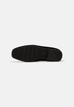 Pier One Smart Slip-Ons - Black 12 Pier One Smart Slip-Ons - Black -Pier One 8e14cfd6804641b08020017c076aac0d scaled