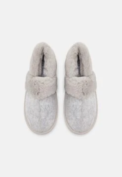 Pier One Slippers - Grey 11 Pier One Slippers - Grey -Pier One 91c3c1d6983847e18bf1a4a008dec331 scaled