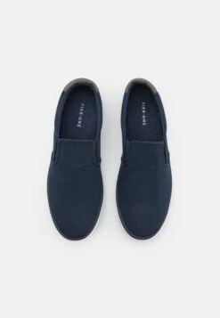 Pier One Unisex - Trainers - Dark Blue 9 Pier One Unisex - Trainers - Dark Blue -Pier One 9a3b3e442d244da1a58e2d28028fe369 scaled