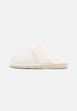 Pier One Slippers - Off-White