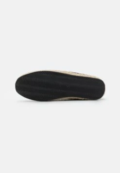 Pier One Espadrilles - Black 10 Pier One Espadrilles - Black -Pier One b9233e76adb544fcb2b923461f13d6c2 scaled