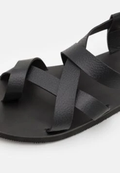 Pier One T-Bar Sandals - Black -Pier One bfc9cb202a1044a7af0b0ffa2591ad7d scaled