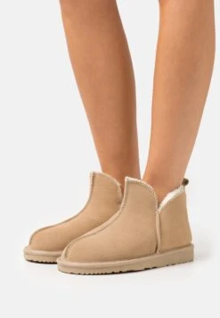 Pier One Leather- Slippers - Beige