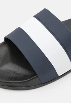 Pier One Mules - Dark Blue/White -Pier One fca2b97369364691b5a9f753ac3a49a5 scaled